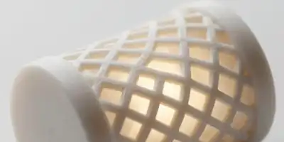 Super Espuma Híbrida: Impressão 3D e Novos Polímeros Elevam a Proteção contra Impactos a um Novo Nível