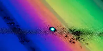 O Lado Oculto do Brilho: Pontos de Calor Minúsculos que Roubam a Vida Útil das Telas OLED