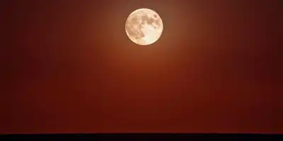 Prepare-se para a "Lua de Sangue": eclipse lunar total de 58 minutos aproxima-se com visibilidade global!