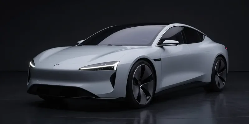 Ferrari Luce: O Minimalismo de Jony Ive Desafia a Identidade da Marca no Primeiro Elétrico