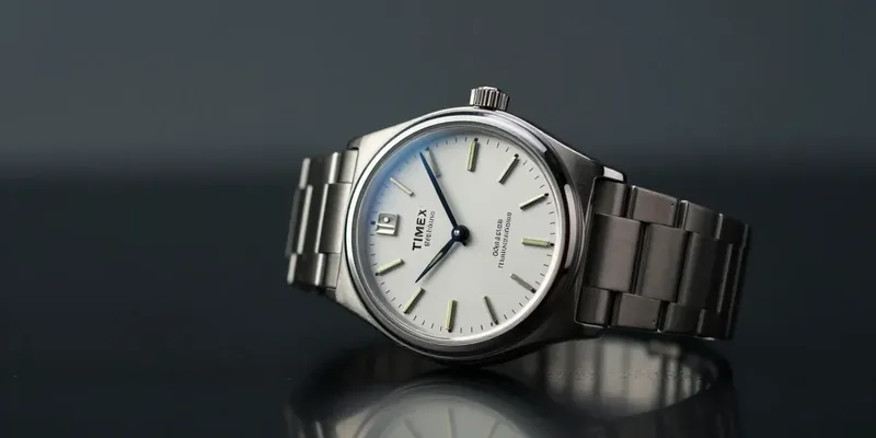 Discando no tempo: Timex revive relógio de 1976 inspirado nos icônicos telefones de disco