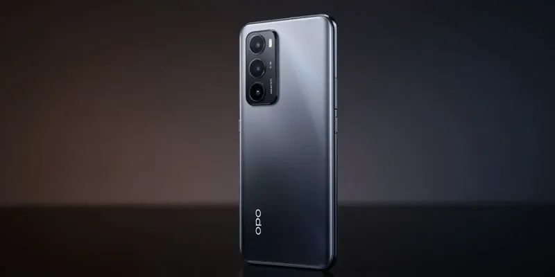 Oppo Reno 16 F no teste: beleza de flagship, bateria de 7.000 mAh e um preço difícil de engolir