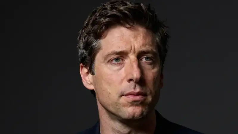 O desafio da governança: Sam Altman discute uso de IA pelo Pentágono